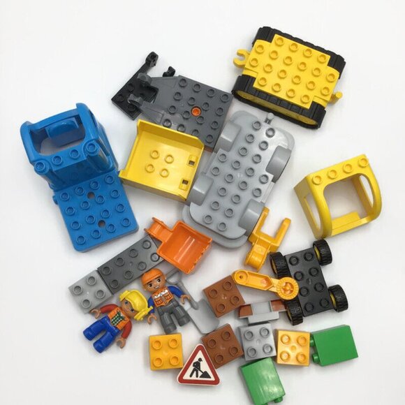 LEGO DUPLO Truck & Tracked Excavator 10812 Construction Site Vehicles *Complete* - Picture 7 of 7